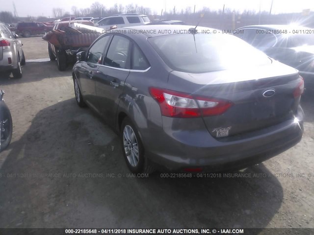 1FAHP3H25CL214397 - 2012 FORD FOCUS SEL GRAY photo 3