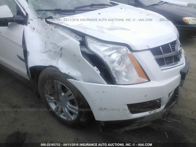 3GYFNDE36CS649363 - 2012 CADILLAC SRX LUXURY COLLECTION WHITE photo 6