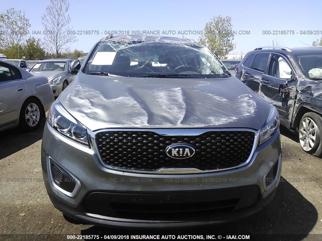 5XYPG4A35JG403851 - 2018 KIA SORENTO LX/L GRAY photo 6