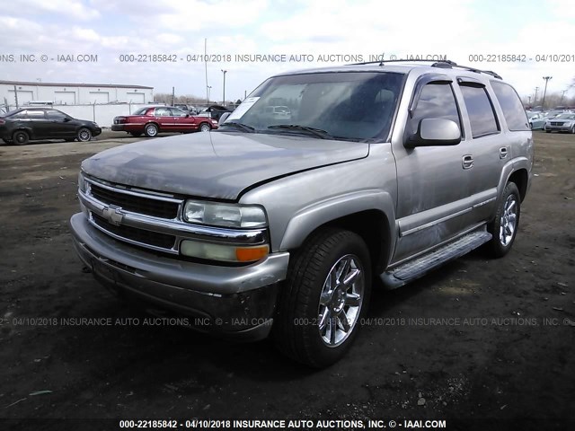 1GNEK13Z72J140339 - 2002 CHEVROLET TAHOE K1500 GRAY photo 2