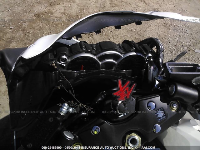 JS1GX72AX92100286 - 2009 SUZUKI GSX1300 R WHITE photo 7