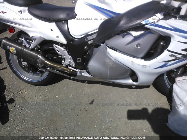 JS1GX72AX92100286 - 2009 SUZUKI GSX1300 R WHITE photo 9