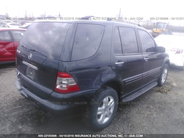 4JGAB75E75A518969 - 2005 MERCEDES-BENZ ML 500 BLACK photo 4