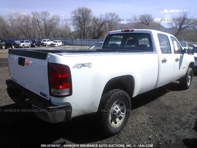 1GT422CG7BF204942 - 2011 GMC SIERRA K3500 WHITE photo 4