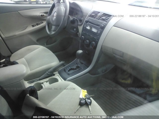 2T1BU40E29C021077 - 2009 TOYOTA COROLLA S/LE/XLE TAN photo 5