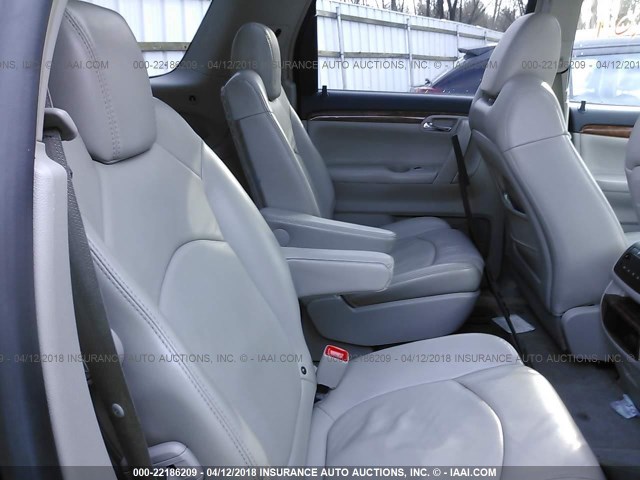 5GZEV23738J275328 - 2008 SATURN OUTLOOK XR შავი ფოტო 8