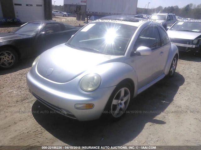 3VWED21CX2M444367 - 2002 VOLKSWAGEN NEW BEETLE GLS SPORT SILVER photo 2