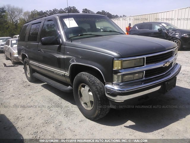 1GNEK13R5XJ500019 - 1999 CHEVROLET TAHOE K1500 GRAY photo 1