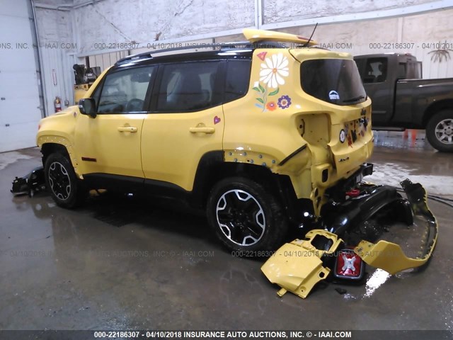 ZACCJBCT7FPB97456 - 2015 JEEP RENEGADE TRAILHAWK YELLOW photo 3