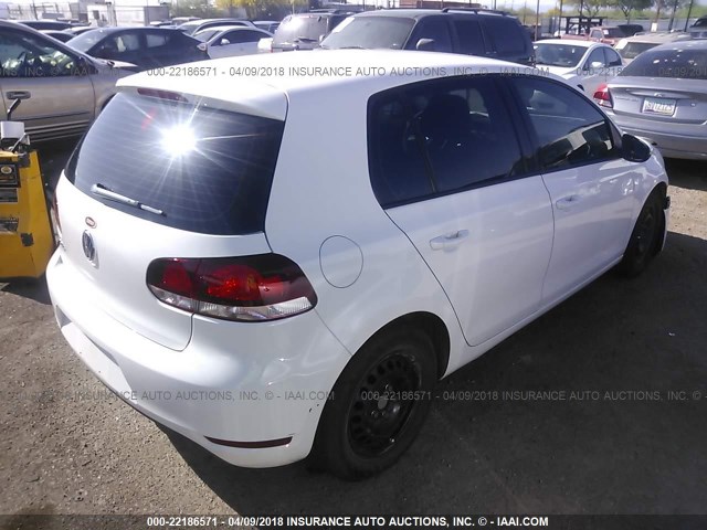 WVWDB7AJ5DW133710 - 2013 VOLKSWAGEN GOLF 白色 照片 4