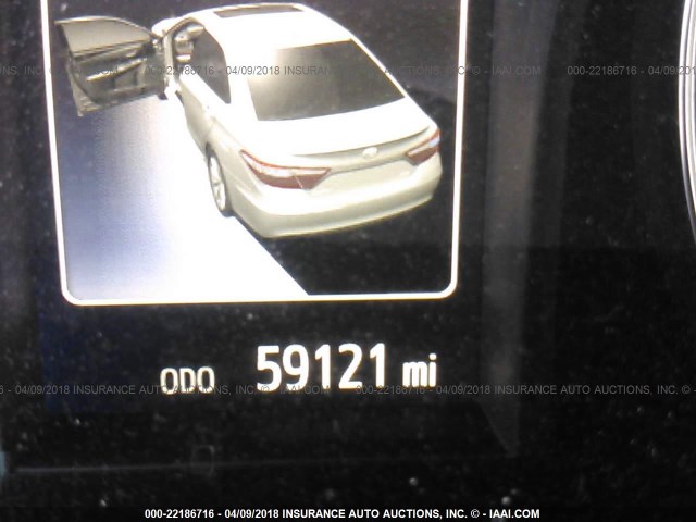 4T1BF1FK5HU615584 - 2017 TOYOTA CAMRY LE/XLE/SE/XSE GRAY photo 7