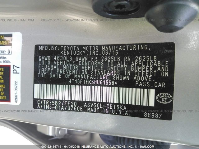 4T1BF1FK5HU615584 - 2017 TOYOTA CAMRY LE/XLE/SE/XSE GRAY photo 9