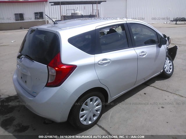 3N1CE2CPXFL409639 - 2015 NISSAN VERSA NOTE S/S PLUS/SV/SL/SR SILVER photo 4