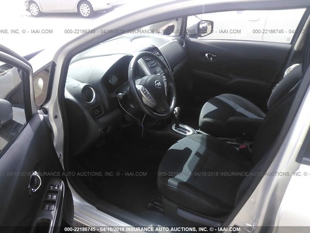 3N1CE2CPXFL409639 - 2015 NISSAN VERSA NOTE S/S PLUS/SV/SL/SR SILVER photo 5