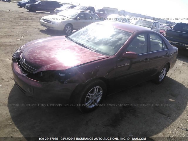4T1BE32KX4U343631 - 2004 TOYOTA CAMRY LE/XLE/SE მუქწითელი ფოტო 2
