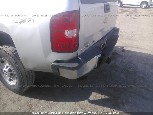 1GC1KVCG8DF124850 - 2013 CHEVROLET SILVERADO K2500 HEAVY DUTY SILVER photo 6
