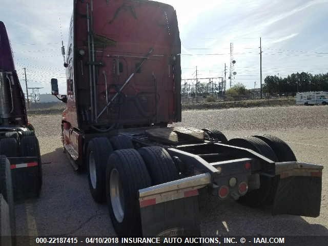1FUJGLDR8CSBF8578 - 2012 FREIGHTLINER CASCADIA 125  RED photo 3