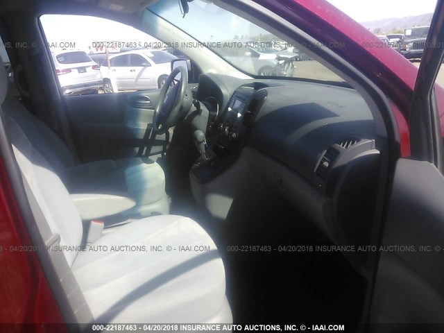 KNDMG4C30A6335316 - 2010 KIA SEDONA MAROON photo 5