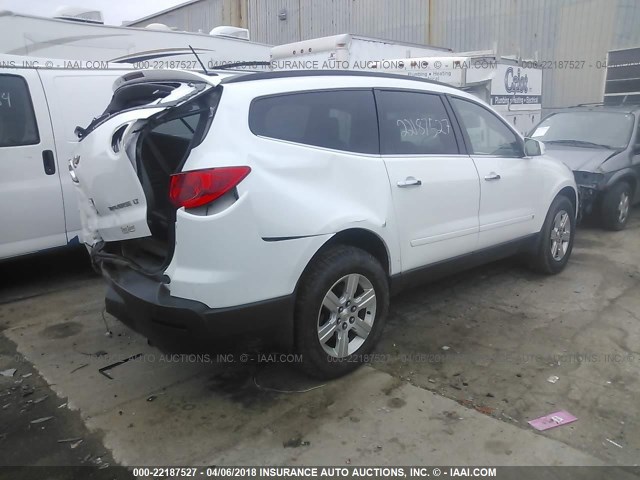 1GNLRGED6AS133057 - 2010 CHEVROLET TRAVERSE LT WHITE photo 4