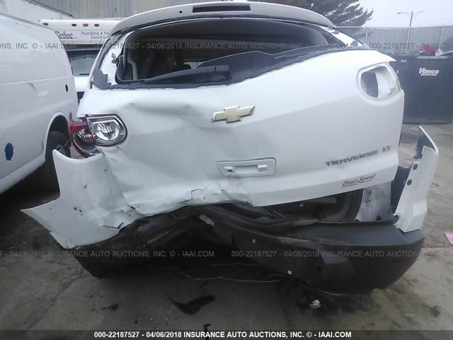 1GNLRGED6AS133057 - 2010 CHEVROLET TRAVERSE LT WHITE photo 6