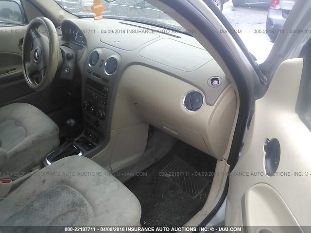 3GNDA13D76S544183 - 2006 CHEVROLET HHR LS SILVER photo 5