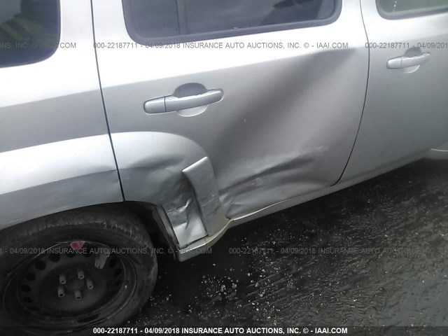3GNDA13D76S544183 - 2006 CHEVROLET HHR LS SILVER photo 6