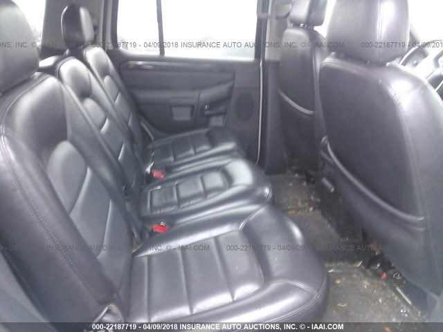 1FMZU75W02UD67280 - 2002 FORD EXPLORER LIMITED 银色 照片 8