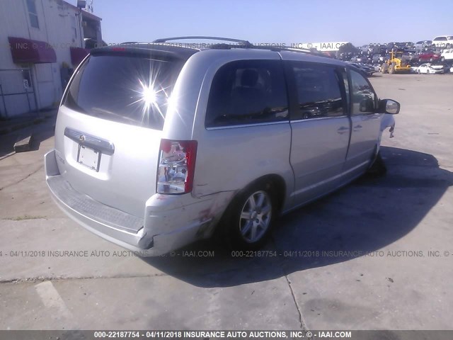 2A8HR54P78R107683 - 2008 CHRYSLER TOWN & COUNTRY TOURING SILVER photo 4