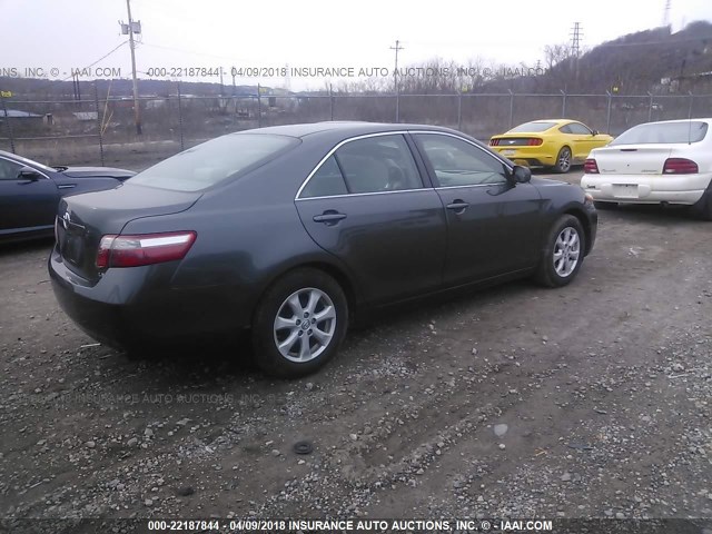 4T1BE46K17U526842 - 2007 TOYOTA CAMRY NEW GENERAT CE/LE/XLE/SE GRAY photo 4