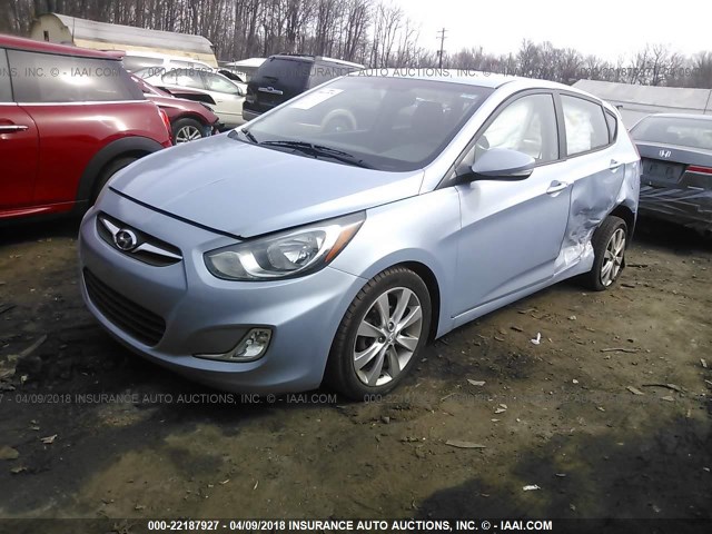 KMHCU5AE0DU074358 - 2013 HYUNDAI ACCENT GLS/SE Light Blue photo 2