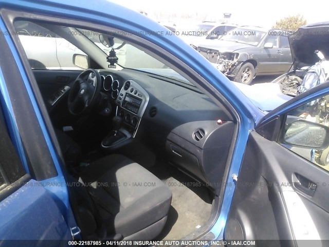 5Y2SL65827Z425632 - 2007 PONTIAC VIBE BLUE photo 5