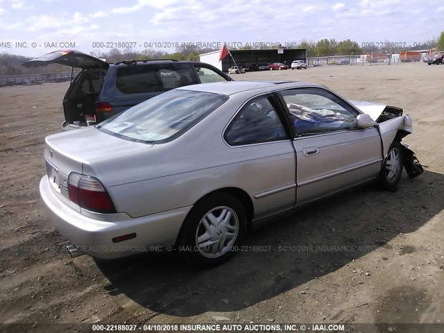 1HGCD726XVA006144 - 1997 HONDA ACCORD EX/EX-R GOLD photo 4