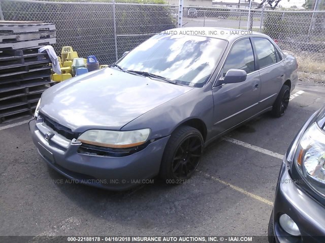 1HGCG665XYA131572 - 2000 HONDA ACCORD LX GRAY photo 2