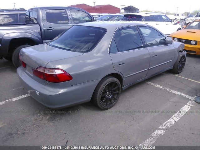 1HGCG665XYA131572 - 2000 HONDA ACCORD LX GRAY photo 4