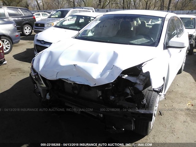 3N1AB7AP4GY230744 - 2016 NISSAN SENTRA S/SV/SR/SL WHITE photo 6