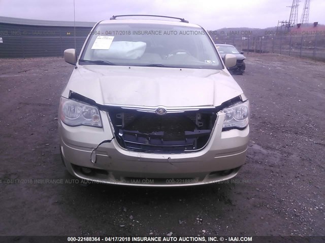 2A4RR5D16AR207247 - 2010 CHRYSLER TOWN & COUNTRY TOURING GOLD photo 6