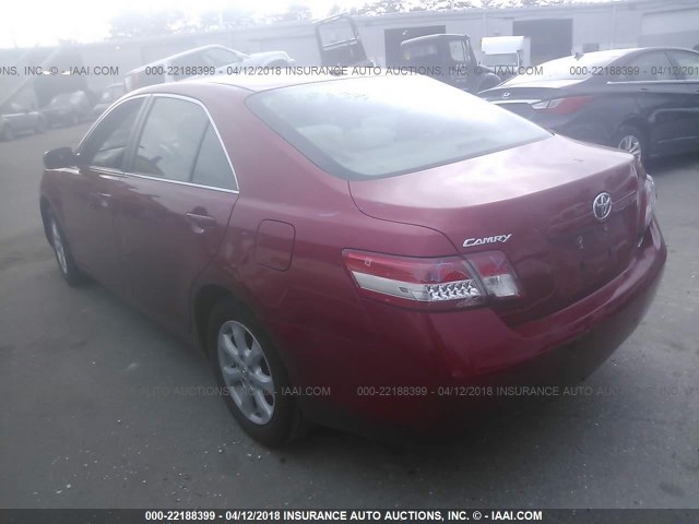 4T1BF3EK5AU105514 - 2010 TOYOTA CAMRY SE/LE/XLE RED photo 3