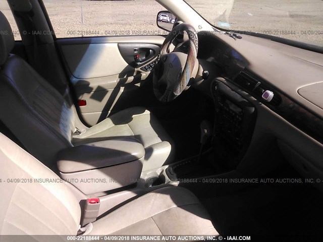 1G1NE52J116137983 - 2001 CHEVROLET MALIBU LS ლურჯი ფოტო 5