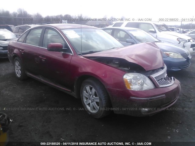 1FAHP24157G117996 - 2007 FORD FIVE HUNDRED SEL RED photo 1