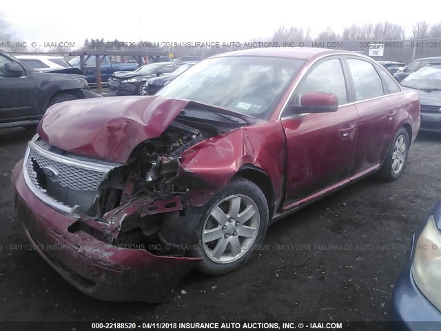 1FAHP24157G117996 - 2007 FORD FIVE HUNDRED SEL RED photo 2