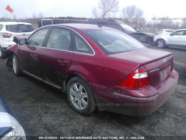 1FAHP24157G117996 - 2007 FORD FIVE HUNDRED SEL RED photo 3