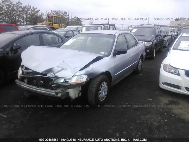 1HGCF86662A047313 - 2002 HONDA ACCORD VALUE SILVER photo 2