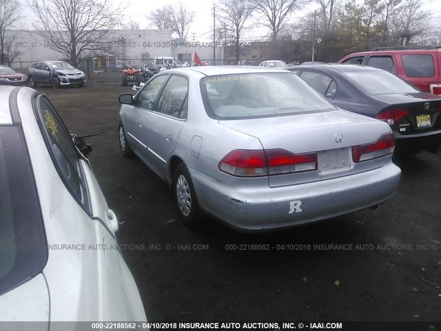 1HGCF86662A047313 - 2002 HONDA ACCORD VALUE SILVER photo 3