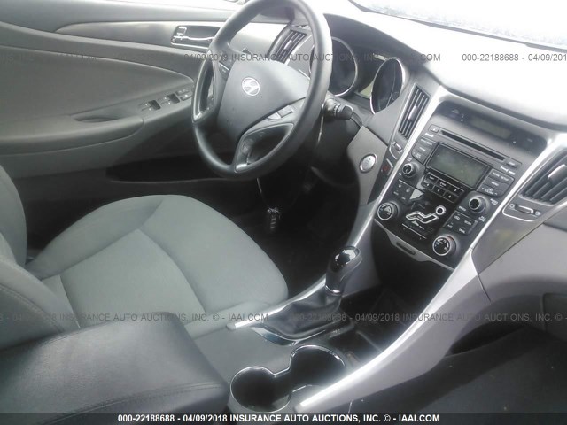 KMHEC4A41CA042757 - 2012 HYUNDAI SONATA HYBRID SILVER photo 5