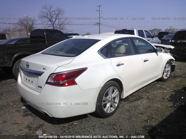 1N4AL3AP2DC116920 - 2013 NISSAN ALTIMA 2.5/S/SV/SL WHITE photo 4