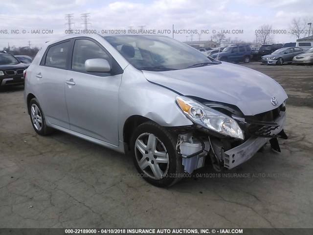 2T1LE40E89C005208 - 2009 TOYOTA COROLLA MATRIX S SILVER photo 1