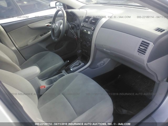 1NXBU4EE9AZ226827 - 2010 TOYOTA COROLLA S/LE/XLE SILVER photo 5