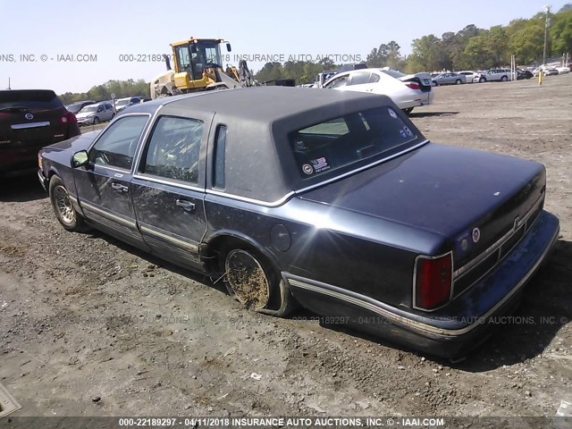 1LNLM81W2VY654151 - 1997 LINCOLN TOWN CAR EXECUTIVE BLUE photo 3