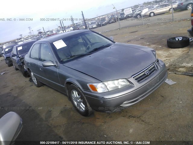 4T1BF28K81U125598 - 2001 TOYOTA CAMRY LE/XLE GRAY photo 1