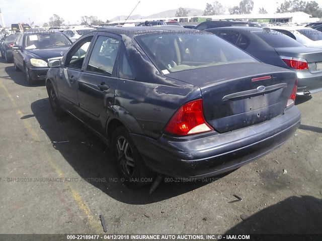 1FAFP34P92W250874 - 2002 FORD FOCUS SE/SE COMFORT BLUE photo 3